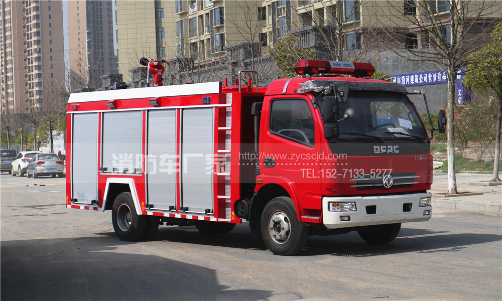 東風(fēng)多利卡單排座消防車(chē)高清圖片