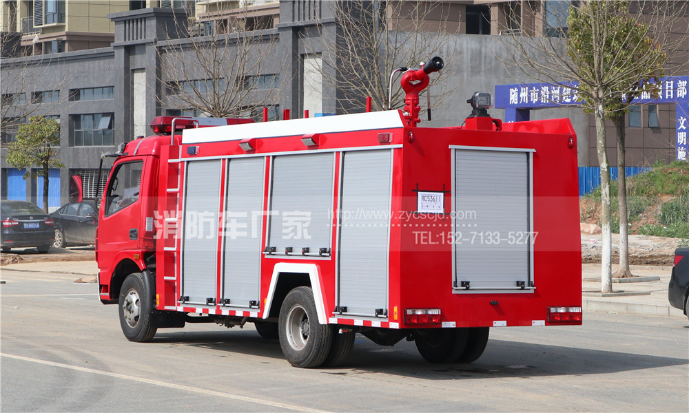 東風(fēng)多利卡單排座消防車(chē)高清圖片